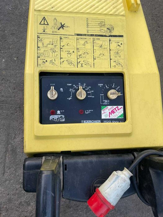 Vând  casă de spălat camioane