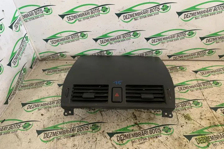 Consola centrala bord Mazda 3 1.6 MT (105 hp)