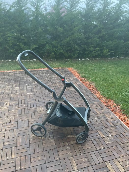 Set complet GB Goodbaby – cărucior + scoică auto + bază ISOFIX