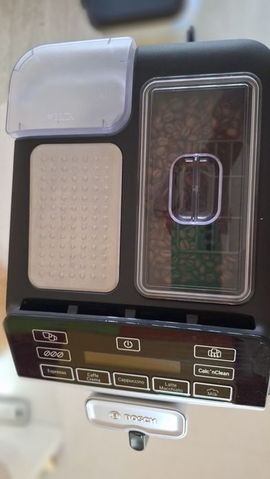 Кафемашина BOSCH VEROCUP 300 (за зърна)