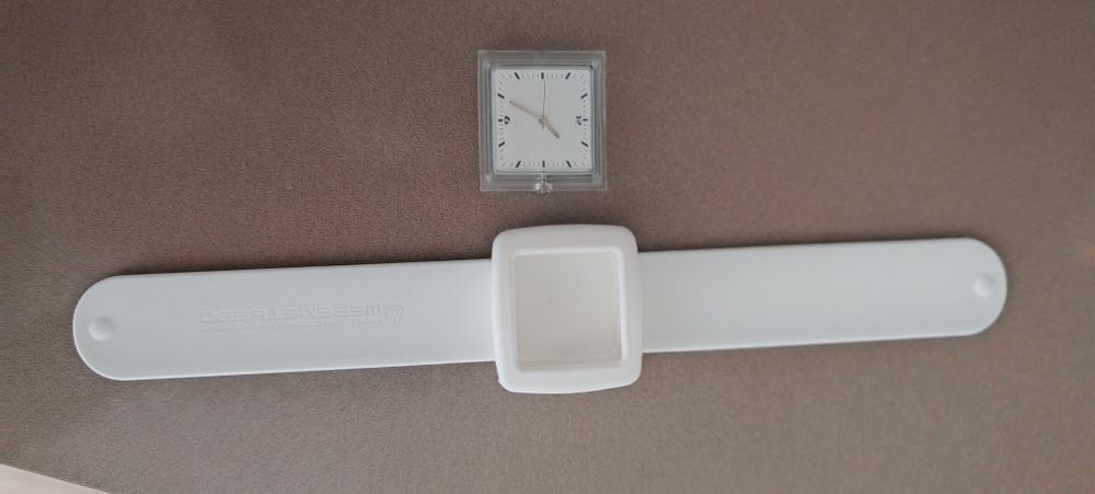 Часовник Slap On Watch