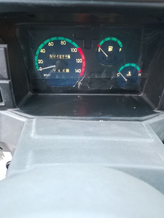 Дамас сотилади..