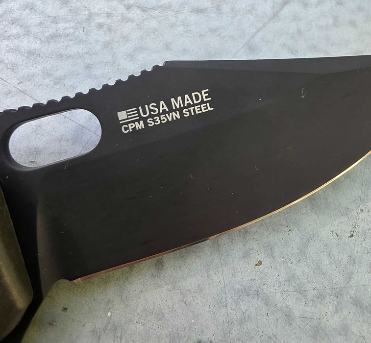 SOG Seal XR-CPM S35VN нож