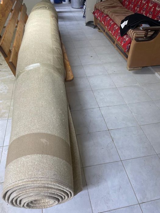 Продам ковер срочно
