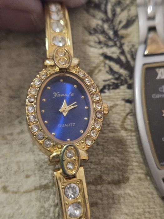 Лот стилни дамски часовници