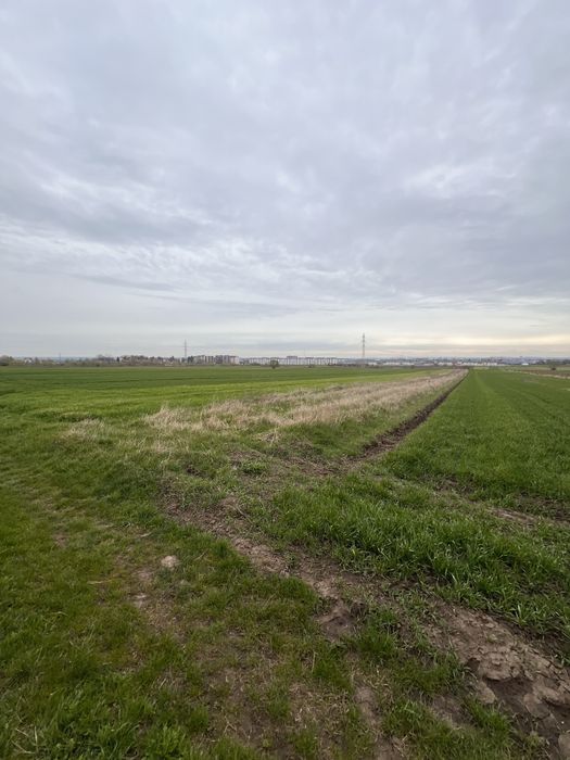 Teren 2100m Radauti str Horodnicului spre casa de apa,300m de centura