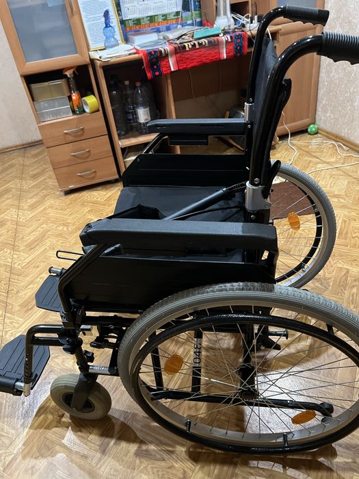 Коляска инвалидная