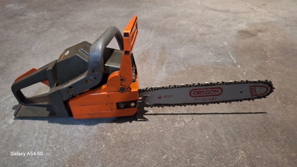 Husqvarna 40 резачка за дърва