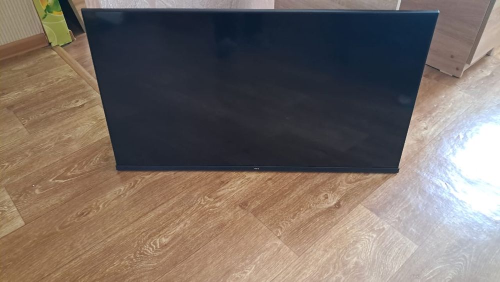 Продам телевизор новый