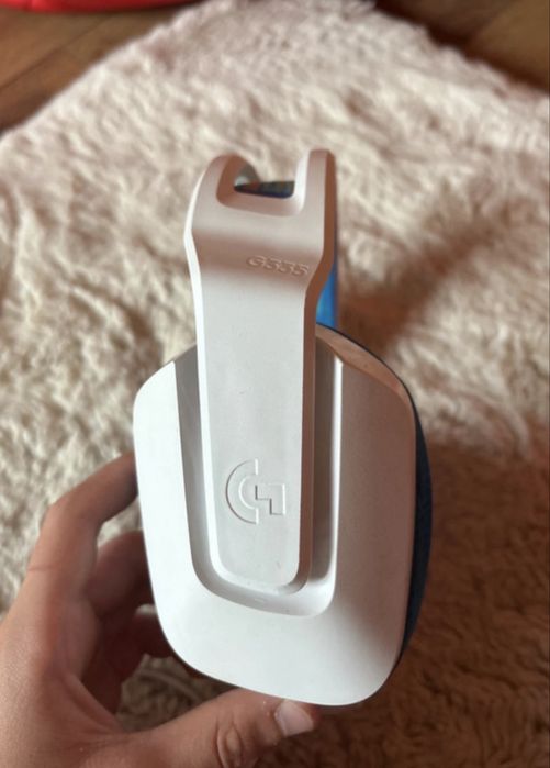 Casti gaming logitech g335