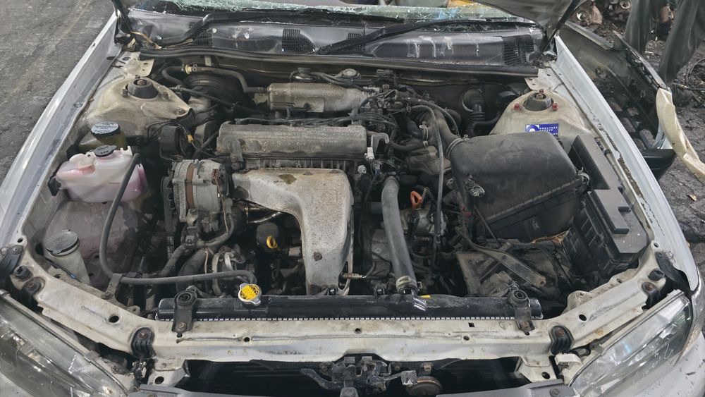 Двигатель матор коробка Тойота 20 объём 2.2 5S-FE