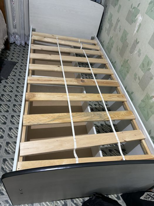 Продам кровать односпальная