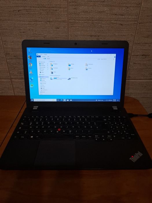 Vând laptop Lenovo Thinkpad