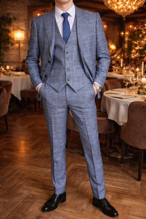 Продам костюм класический