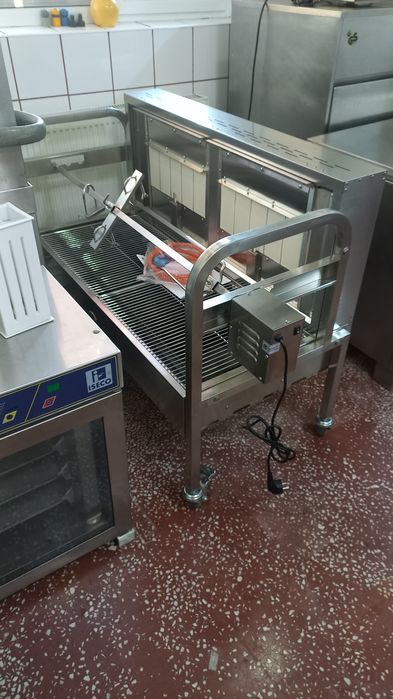 Vand masini de tocat carne