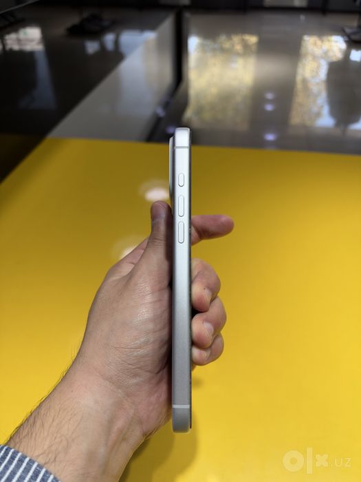 Iphone 17 pro max silver