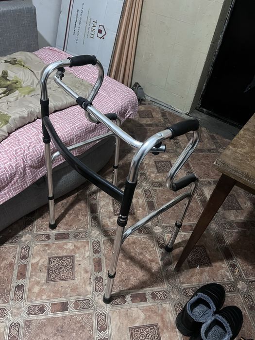 Ходунки для взрослых