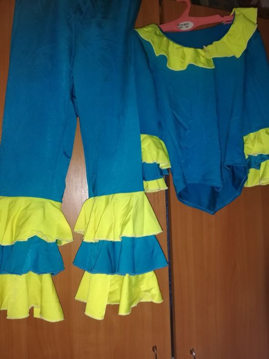 Детски танцов костюм. Модерни танци.