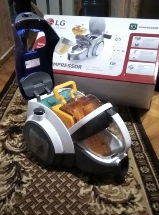 Пылесос LG Kompressor