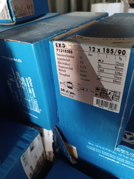 Анкер клиновой   12*185