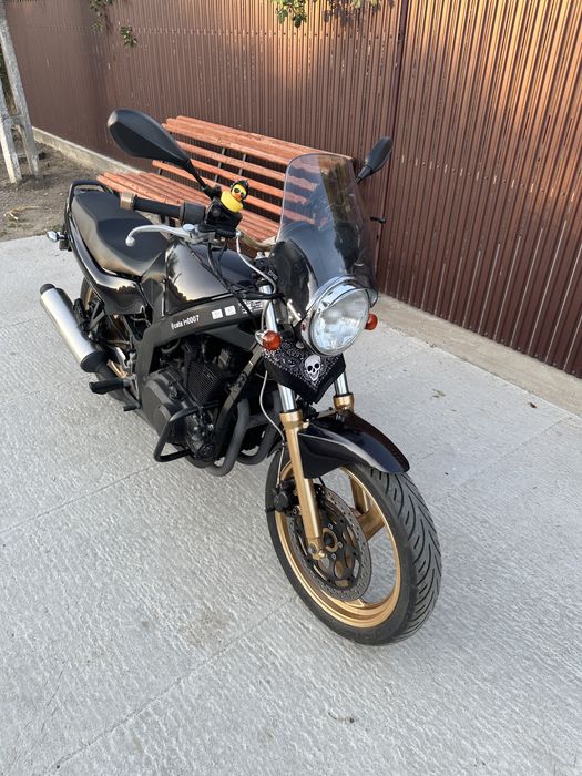 Vând Suzuki GS 500