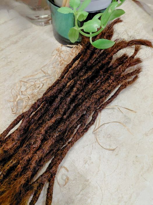 Dreaduri și codițe afro/ braids