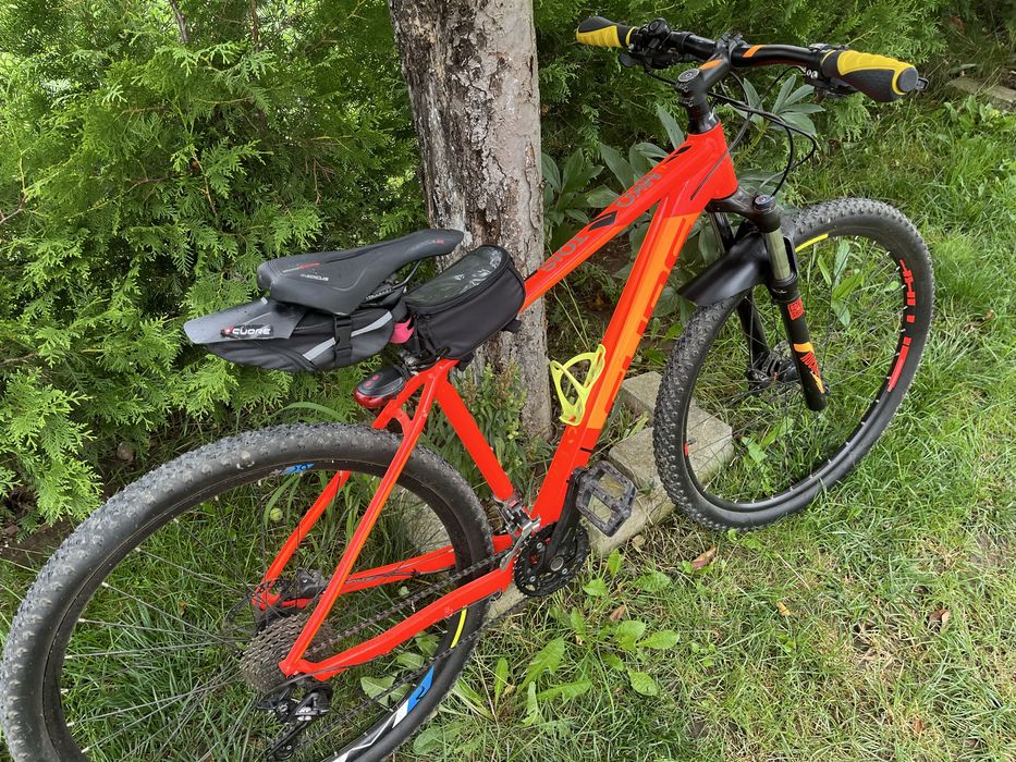 Bicicleta Cube , 2020