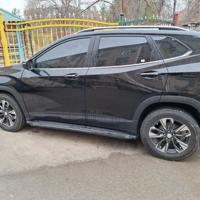 Трекер 2 СРОЧНА сотилади. Узим салондан олиб чикиб минганман.