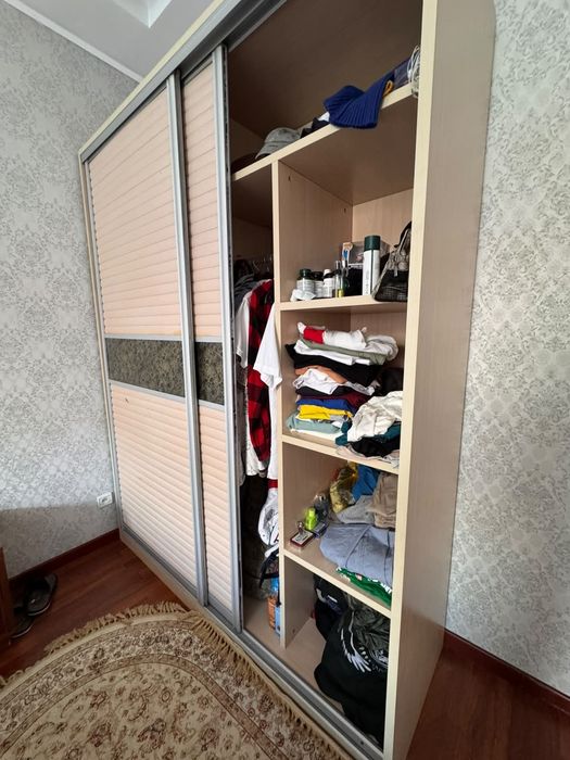 Продам шкаф для одежды