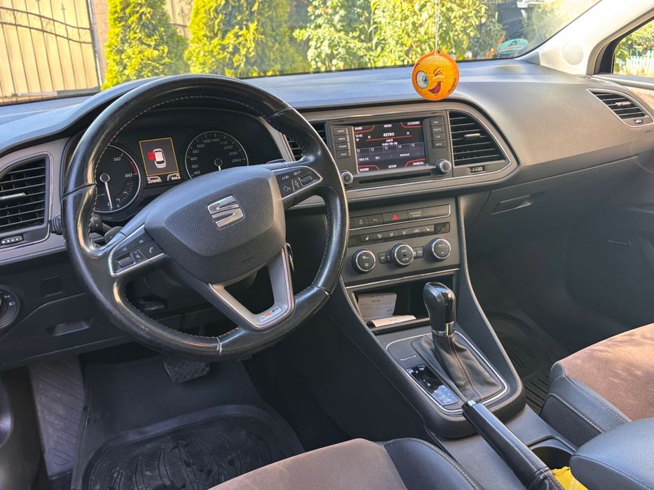 vând Seat Leon xperience, 4x4, an 2015, motor 2.0, diesel, 147 kw. Cutie automată dsg. 4 moduri de condus.