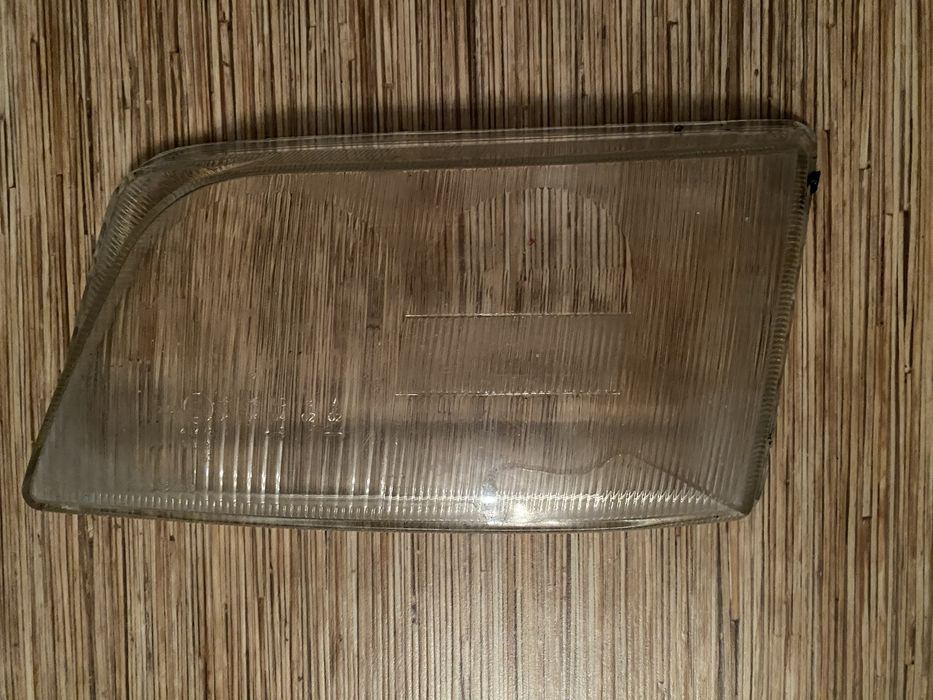 Стекла фар Ауди А6 С4