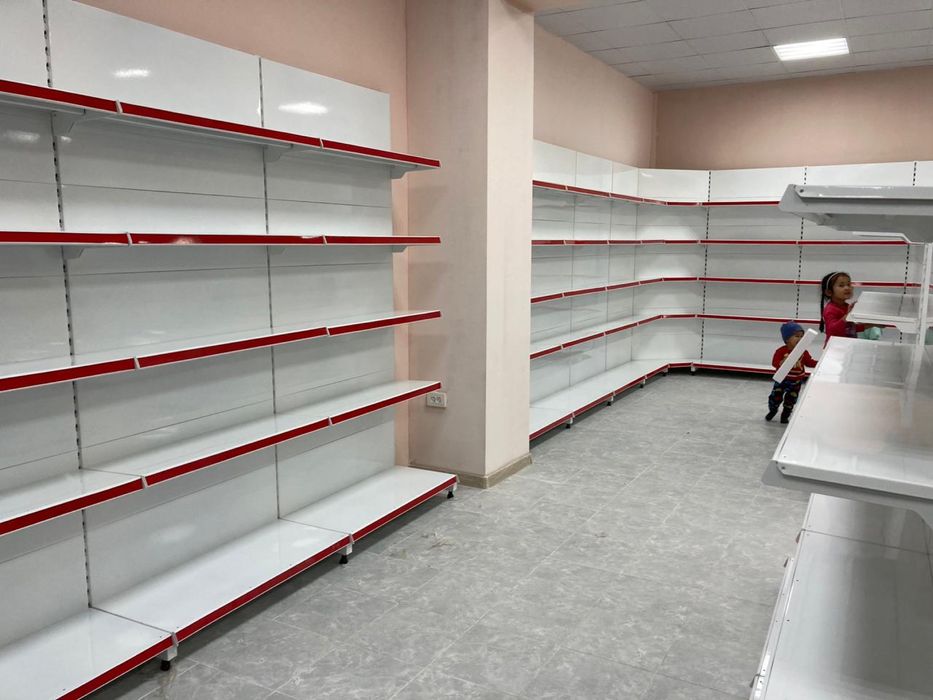 Торговые стеллажи