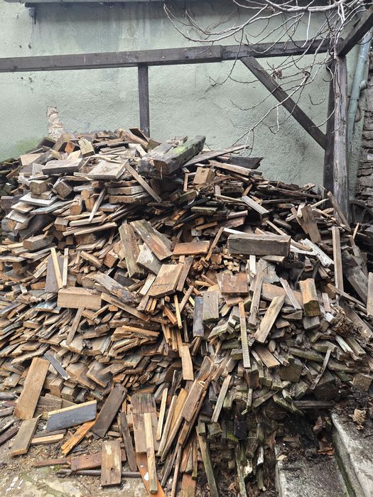 Дърва за огрев и горене.