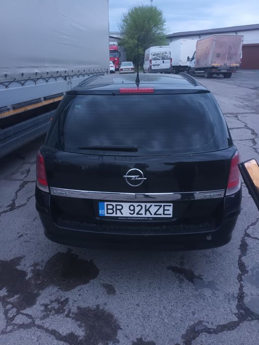 Vând Opel astra h