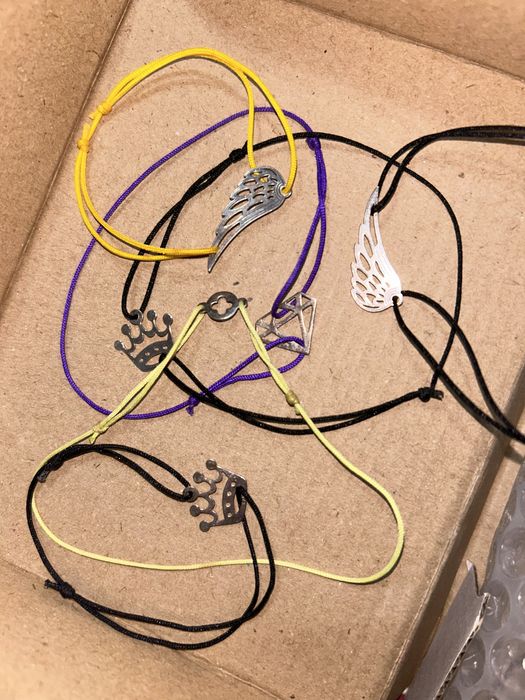 Bratari din argint pe snur colorat la alegere