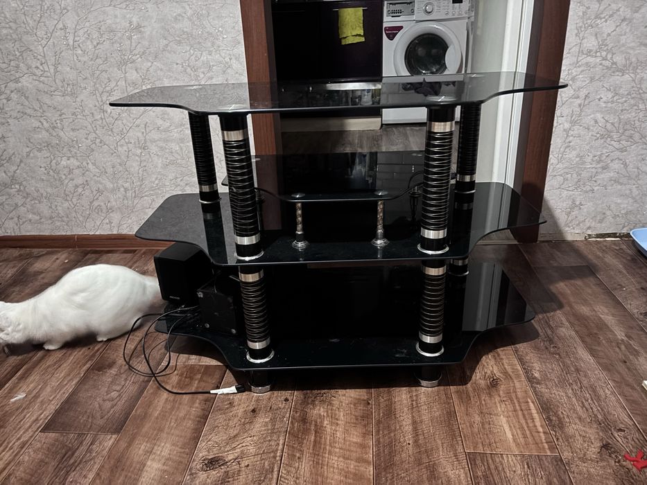 Продам журнальный столик