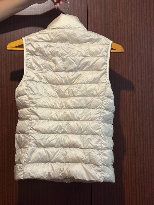 Жилетка и тёплая футболка