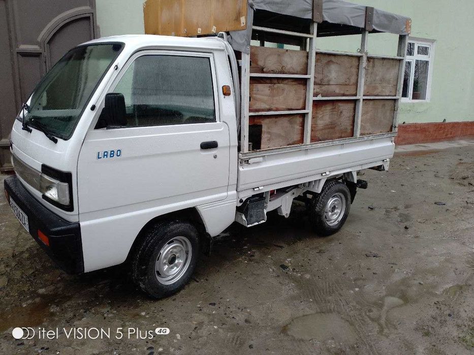 Labo Jomboy boʻylab va samarqan shaxar material mol, qoʻy vaxokozo