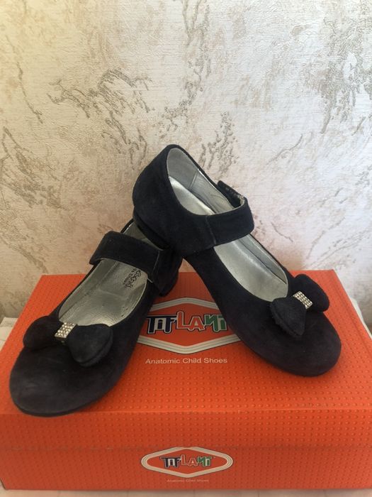 Продам туфли на девочку