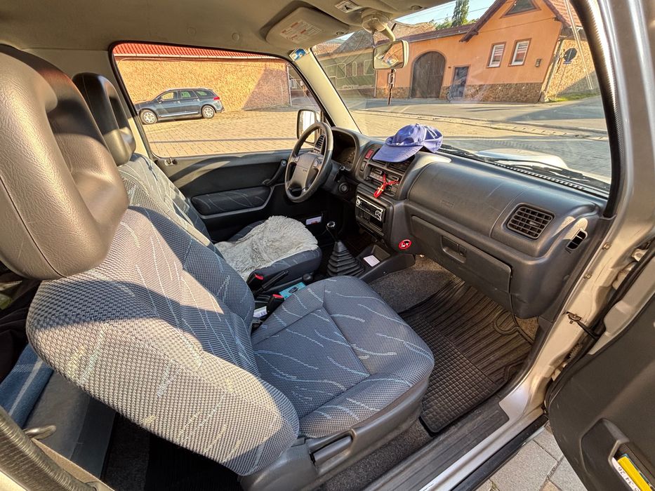 Suzuki     Jimny