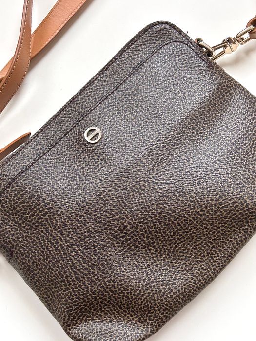 Елегантна кожена чанта Borbonese