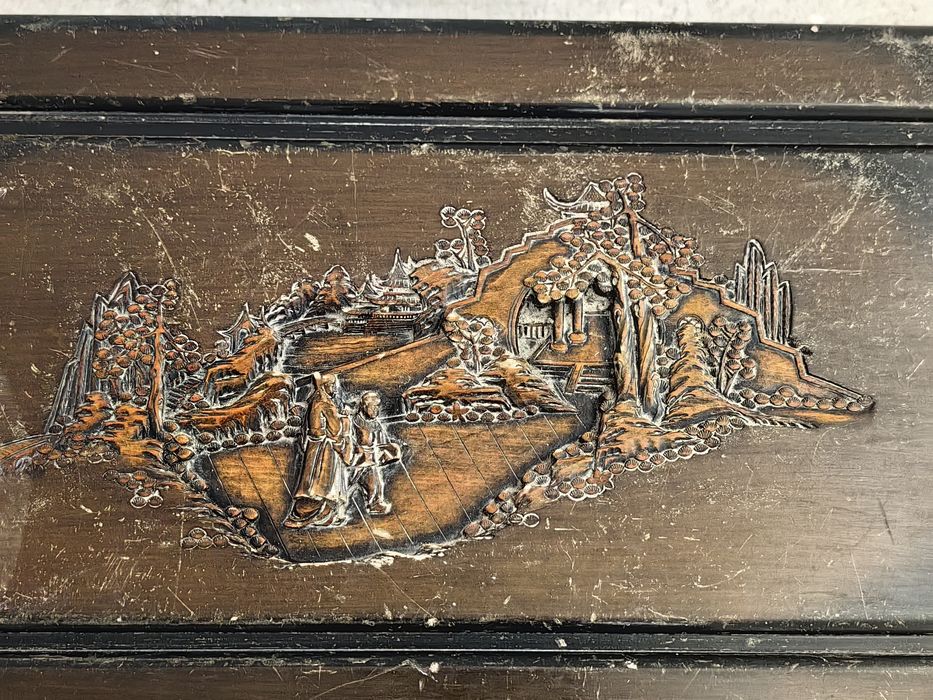 Стар китайски скрин с дърворезба от сандалово дърво