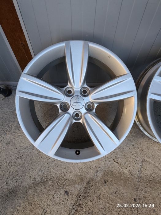 18/5/114,3-МИЦУБИШИ Оутлендър,ПЕЖО  4007,4008-перфектни