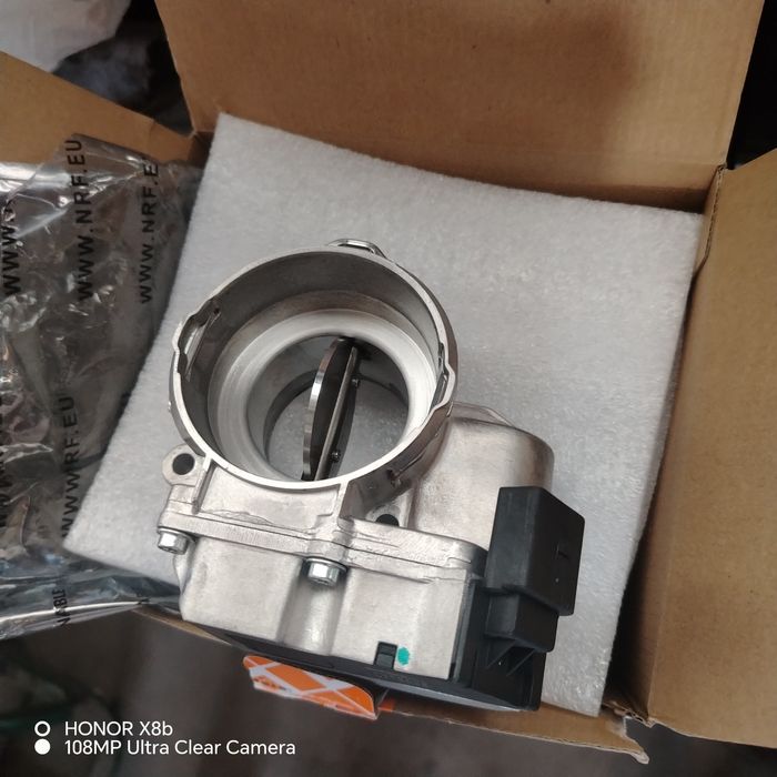 Дроселова клапа audi b7 2.0tdi 140 коня