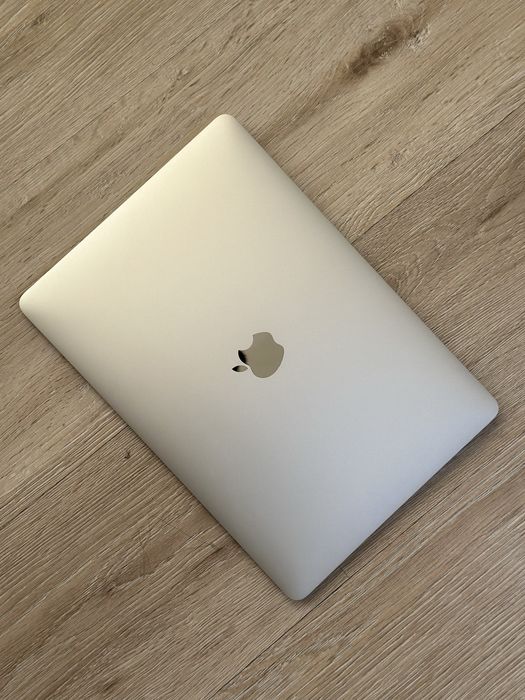 Продам macbook air