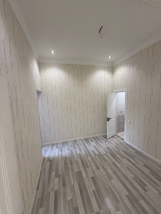 Участка сотилади: 2 сотих. Нархи — 110 000 $. Манзил: Селекция