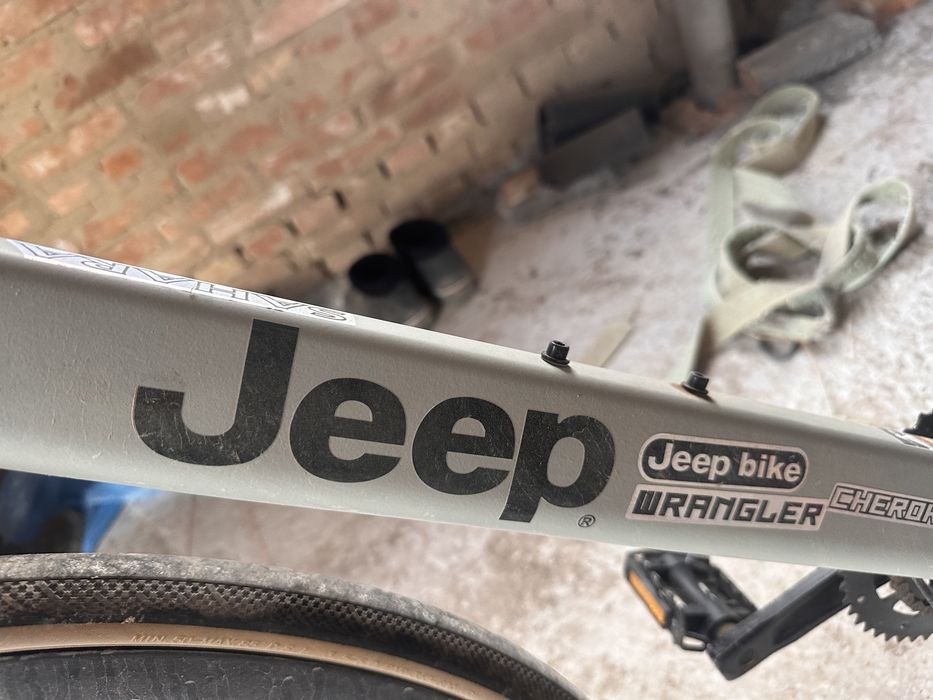 Шоссейный велосипед Jeep