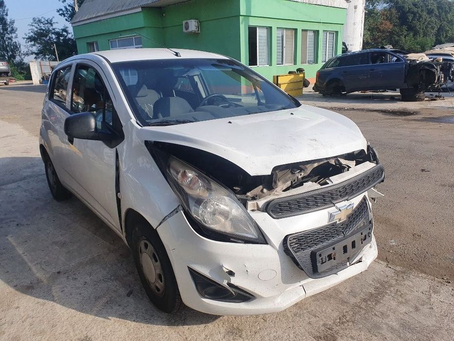 Dezmembrez Chevrolet Spark motor 1.0 benzina 68 cp, LMT kit pornire ambreiaj volanta plafon bara compresor ac dezmembrari