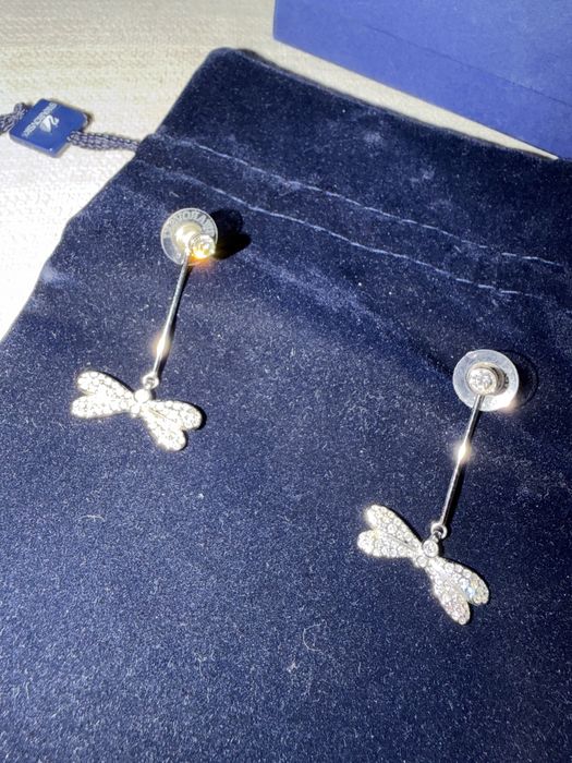 Swarovski комплект обици и колие