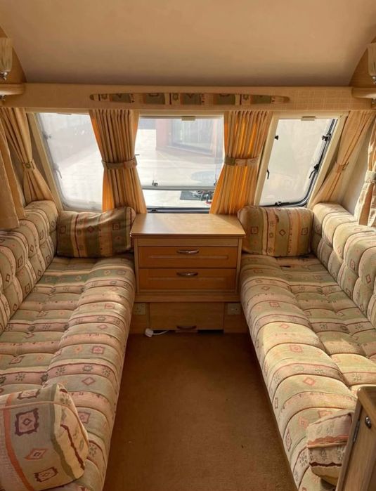 Rulota pentru familie cu 2 copii